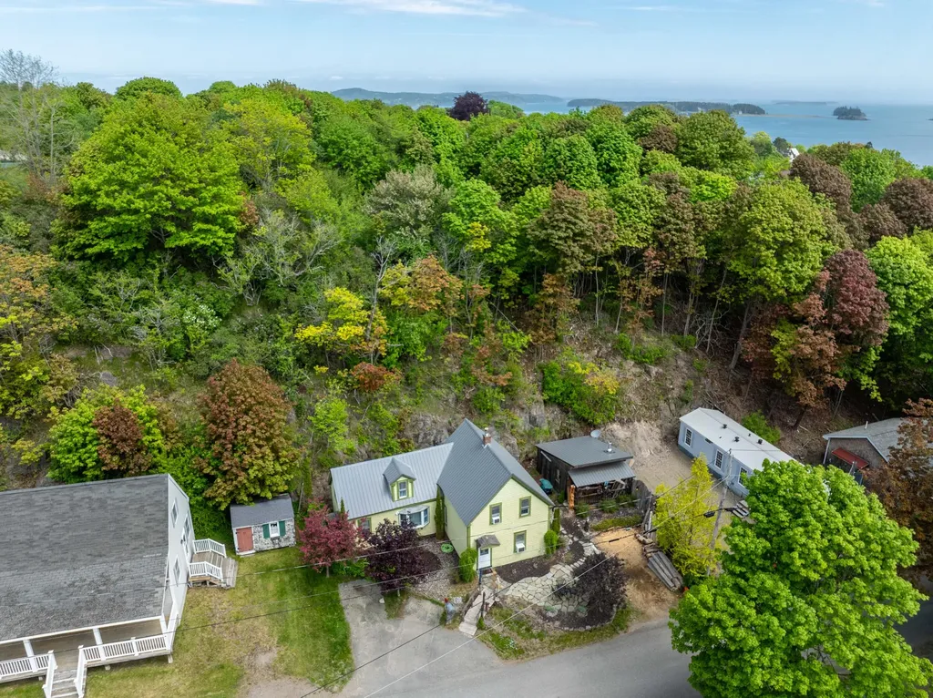 19 Sullivan Street Eastport ME 04631