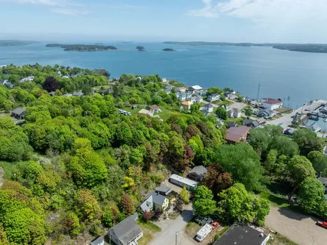 19 Sullivan Street Eastport ME 04631