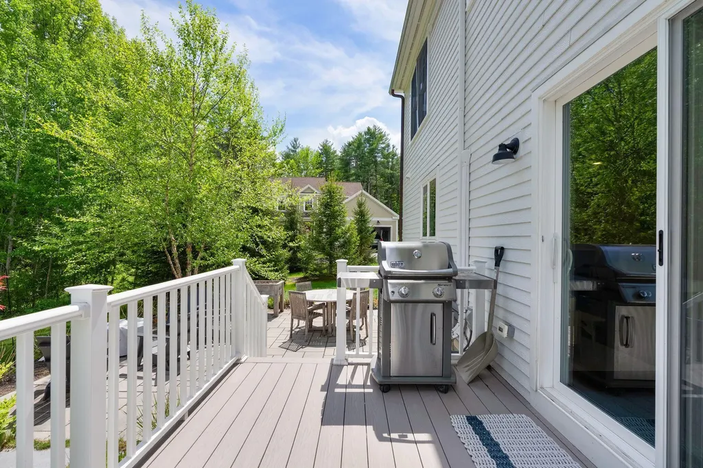 2 Tacoma Lane Cumberland ME 04021