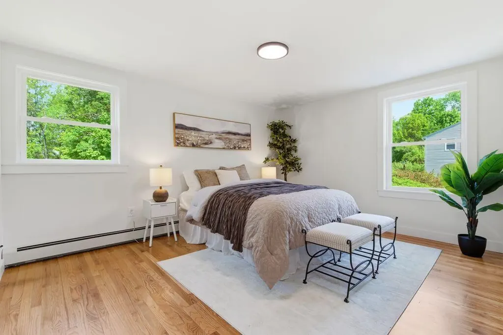 17 Carriage Road Cumberland ME 04110
