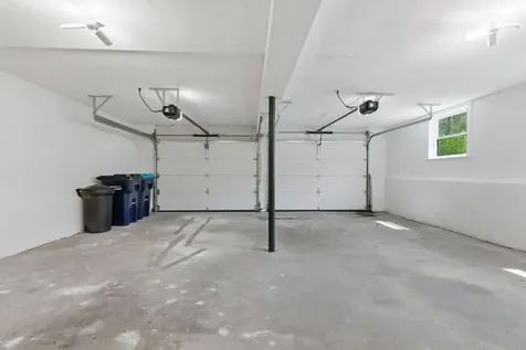 17 Carriage Road Cumberland ME 04110