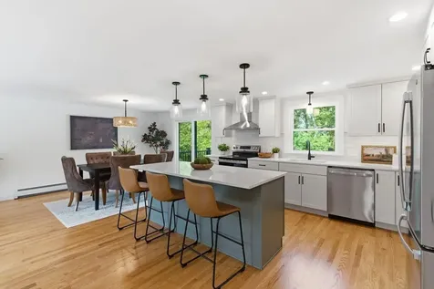 17 Carriage Road Cumberland ME 04110