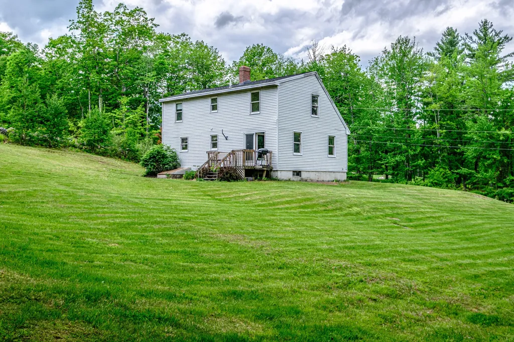88 Sedgly Road Limington ME 04049