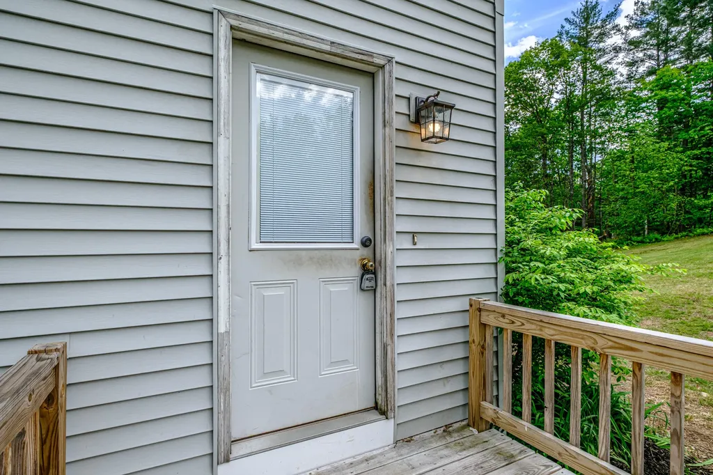 88 Sedgly Road Limington ME 04049