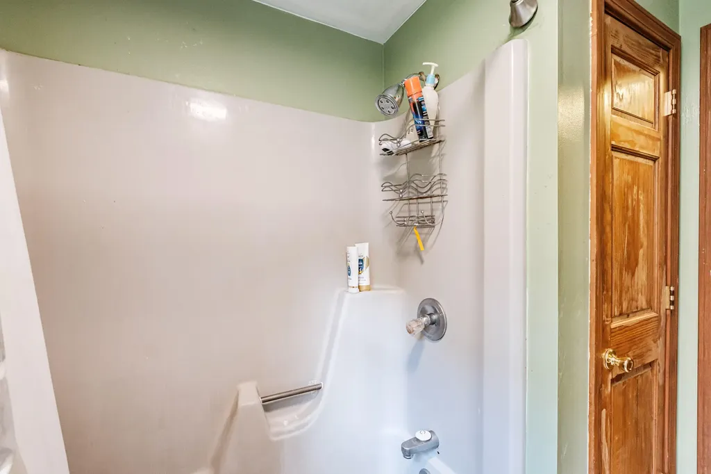 88 Sedgly Road Limington ME 04049