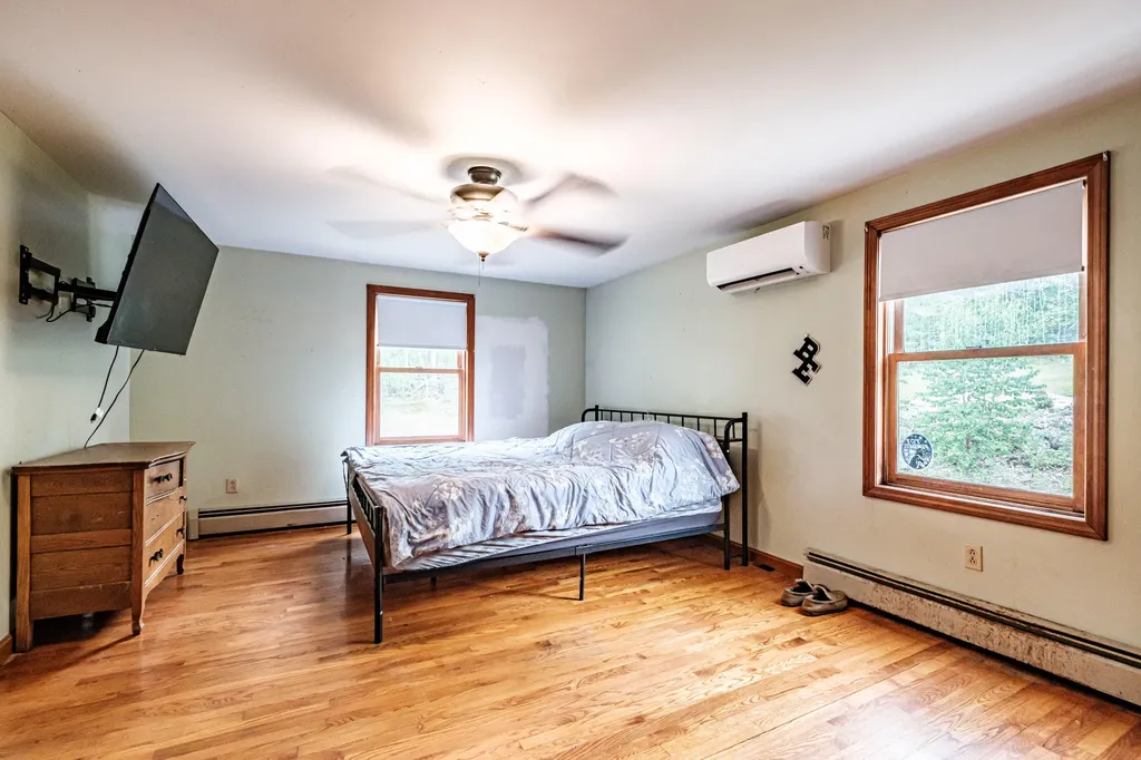88 Sedgly Road Limington ME 04049