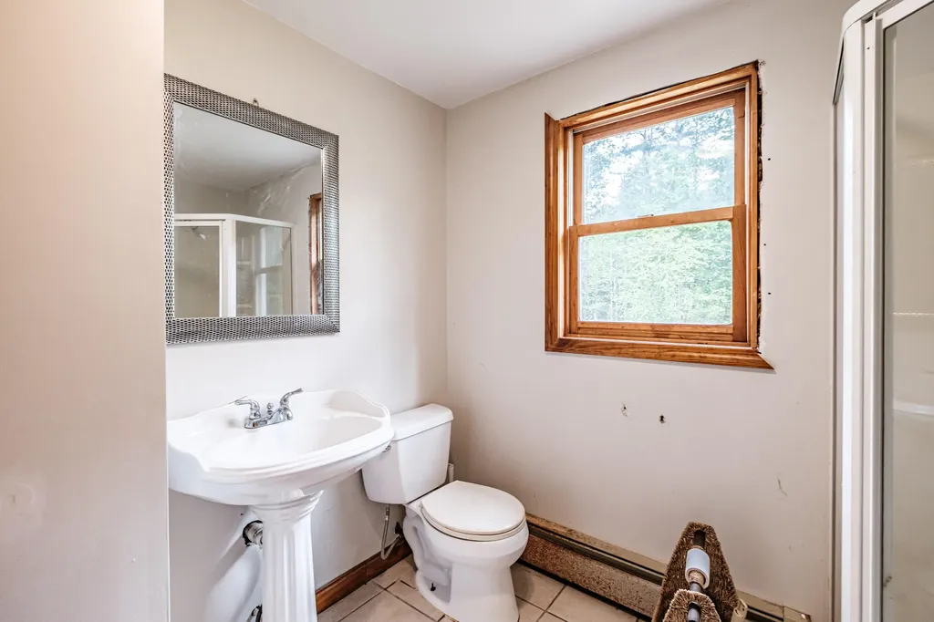 88 Sedgly Road Limington ME 04049