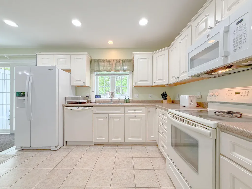 24 Garfield Street Saco ME 04072