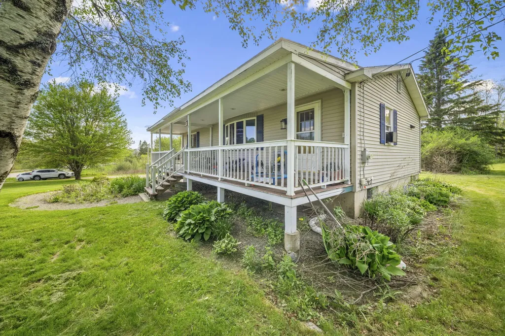 9 Marsh Stream Road Frankfort ME 04438
