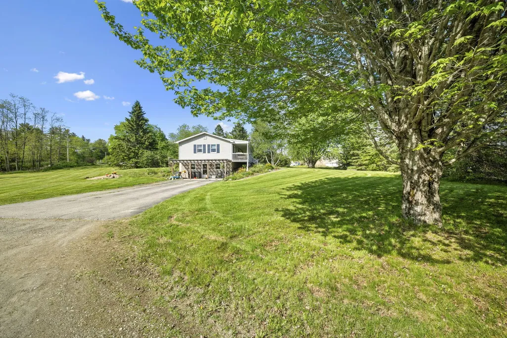 9 Marsh Stream Road Frankfort ME 04438