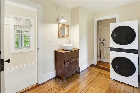 495 Allen Avenue Portland ME 04103
