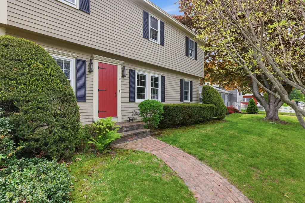 19 Lessard Avenue Biddeford ME 04005