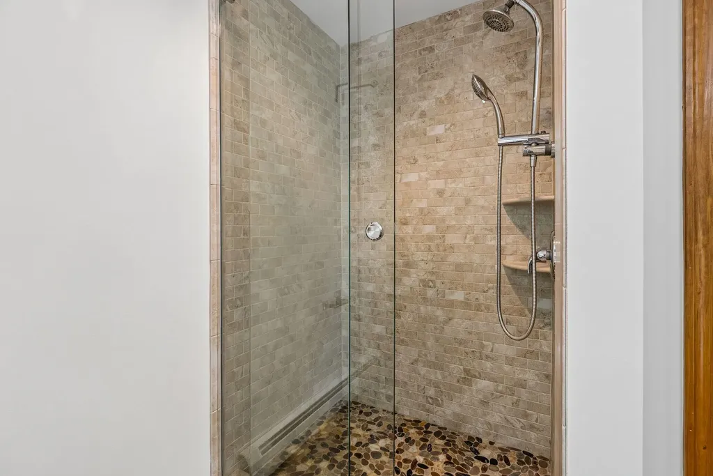 8 Whitney Way Topsham ME 04086