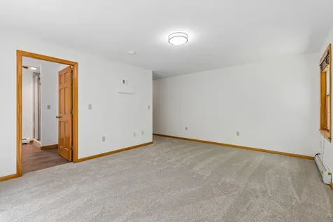 8 Whitney Way Topsham ME 04086
