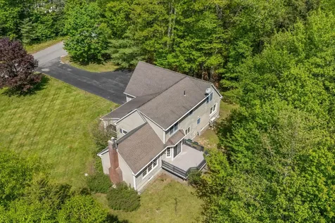 8 Whitney Way Topsham ME 04086
