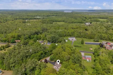 8 Whitney Way Topsham ME 04086