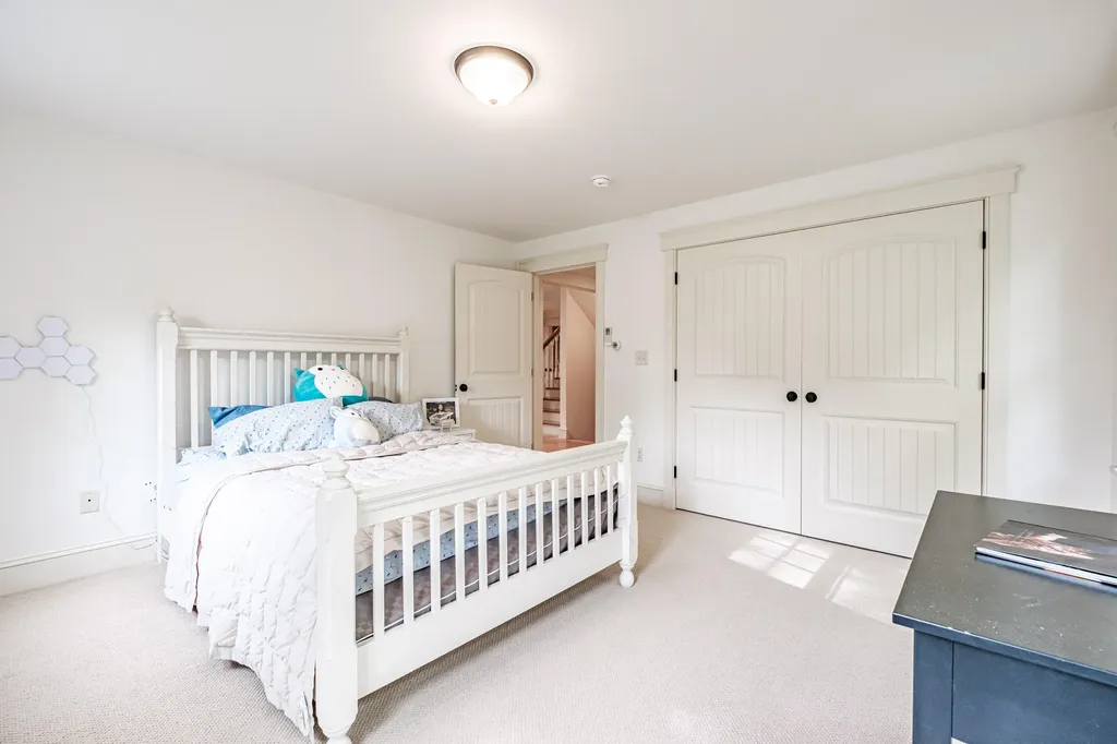 31 Painted Point Road Phippsburg ME 04562