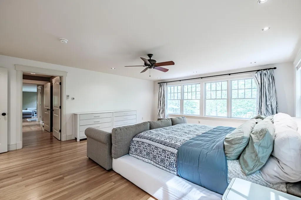 31 Painted Point Road Phippsburg ME 04562