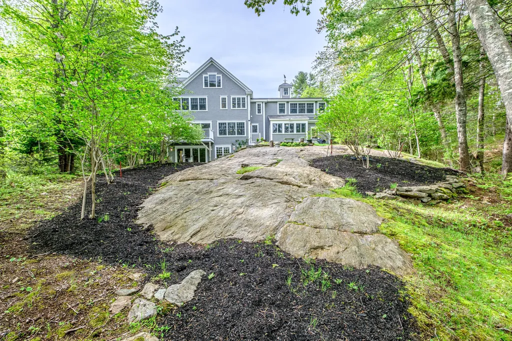 31 Painted Point Road Phippsburg ME 04562
