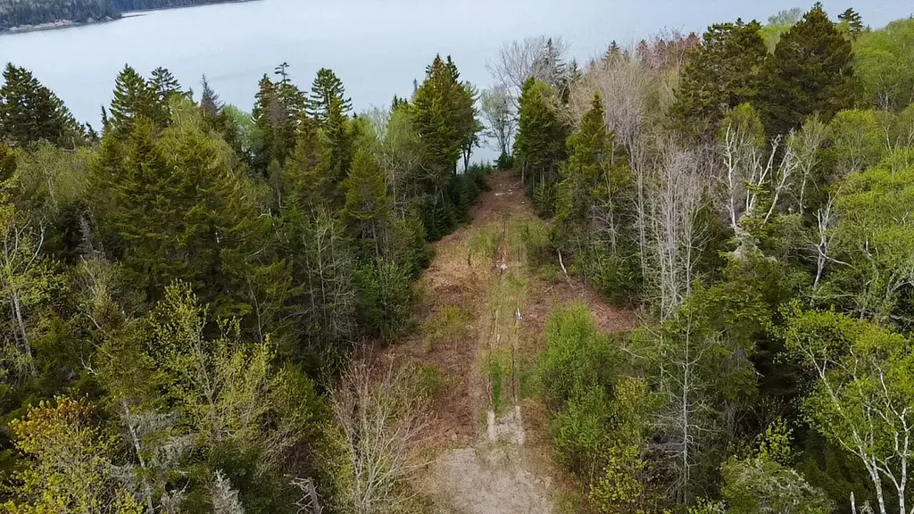 3 Middle Ground View Jonesport ME 04649