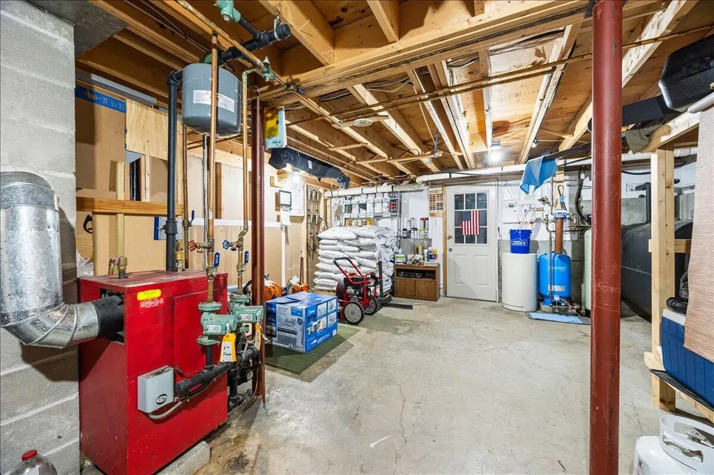 225 Holmes Road Scarborough ME 04074