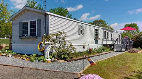 9 Smith Lane Levant ME 04456