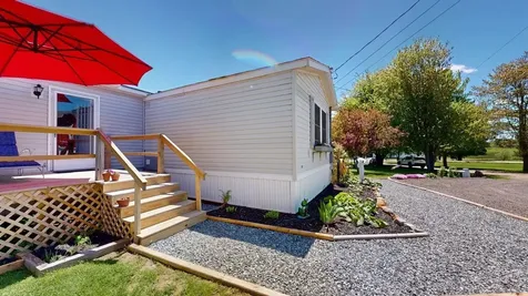 9 Smith Lane Levant ME 04456
