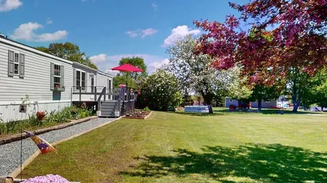 9 Smith Lane Levant ME 04456
