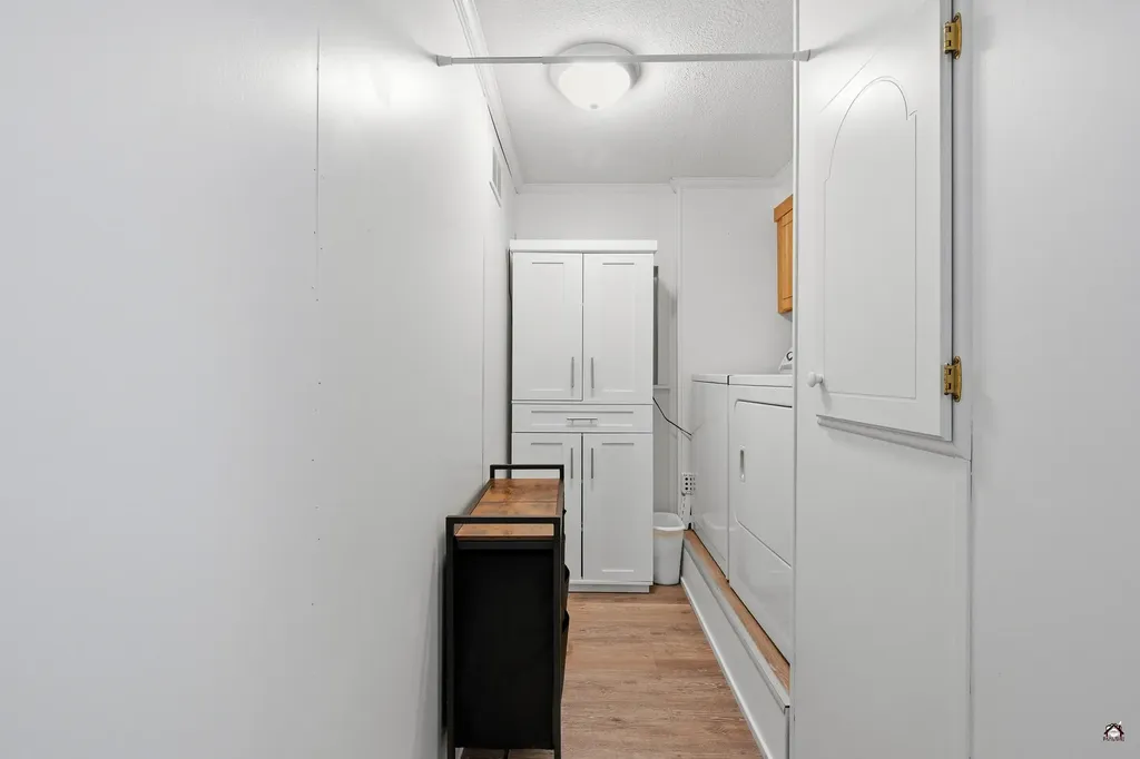 18 Ginger Place Sidney ME 04330