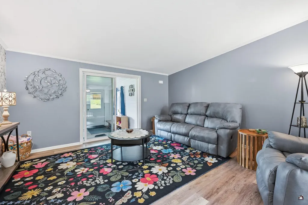 18 Ginger Place Sidney ME 04330