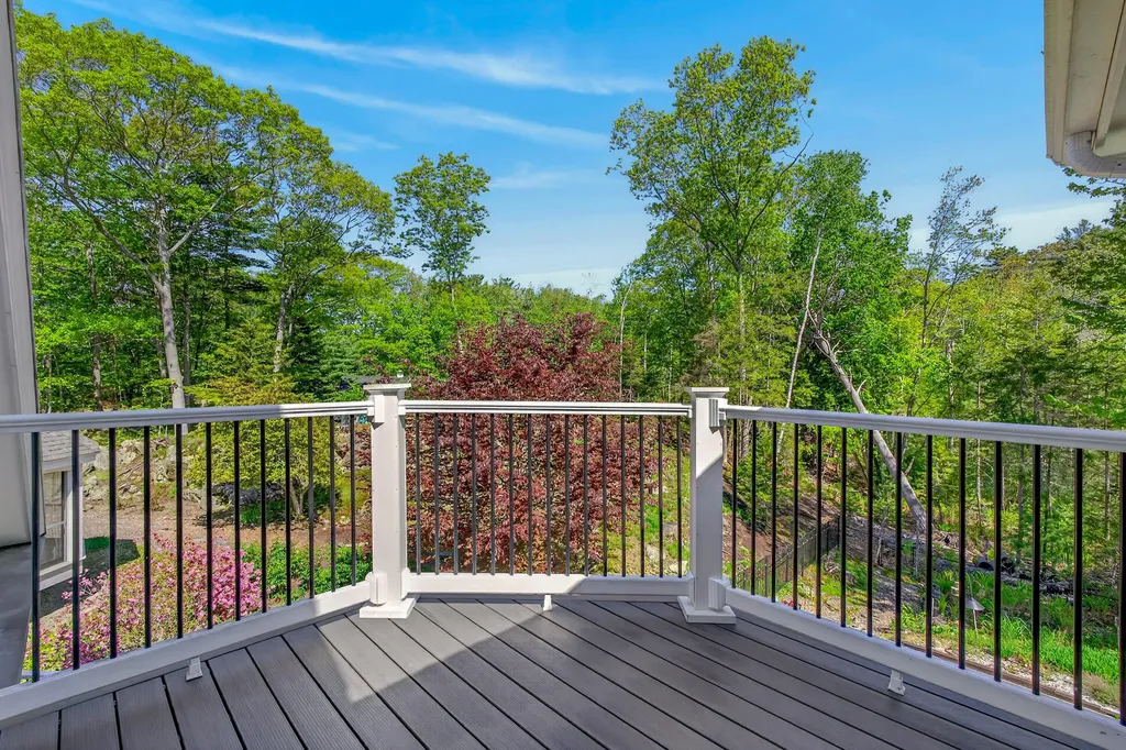 12 Touchstone Drive Kennebunkport ME 04046