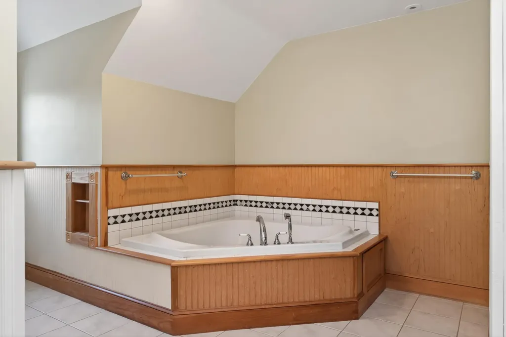 12 Touchstone Drive Kennebunkport ME 04046
