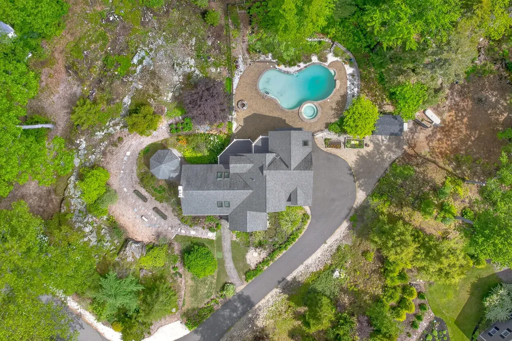 12 Touchstone Drive Kennebunkport ME 04046