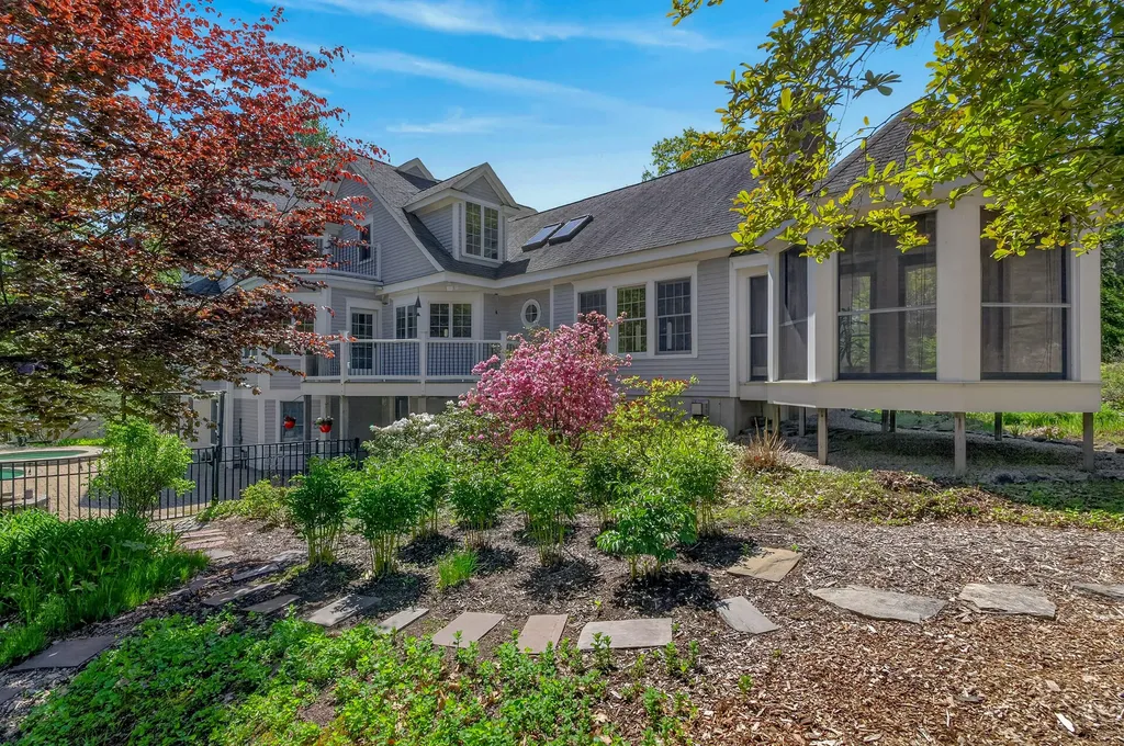 12 Touchstone Drive Kennebunkport ME 04046
