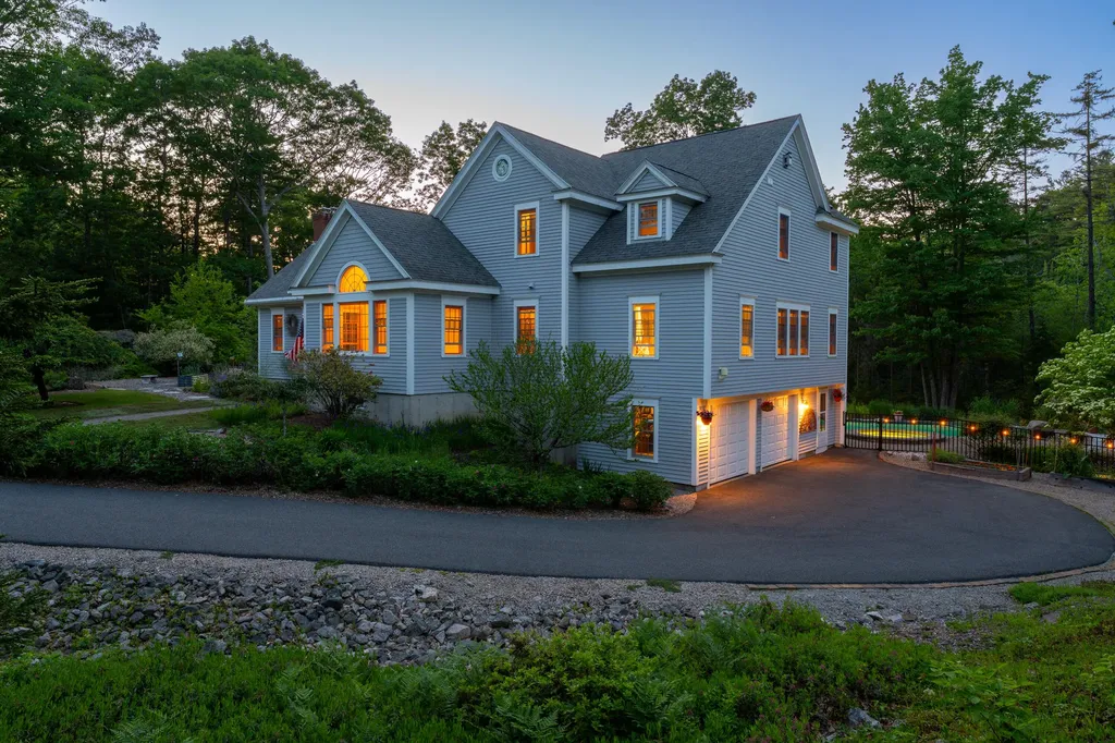 12 Touchstone Drive Kennebunkport ME 04046