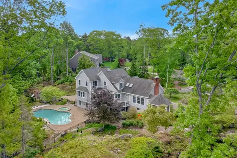 12 Touchstone Drive Kennebunkport ME 04046