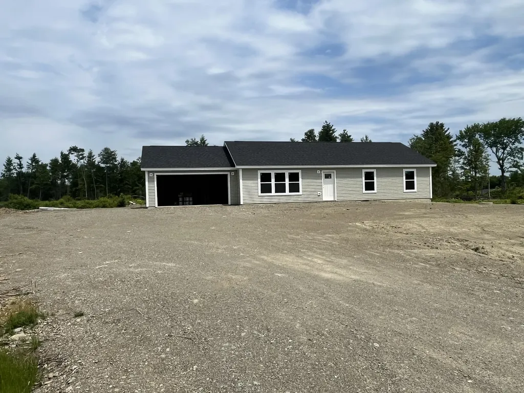 9 Blue Sky Drive Levant ME 04456