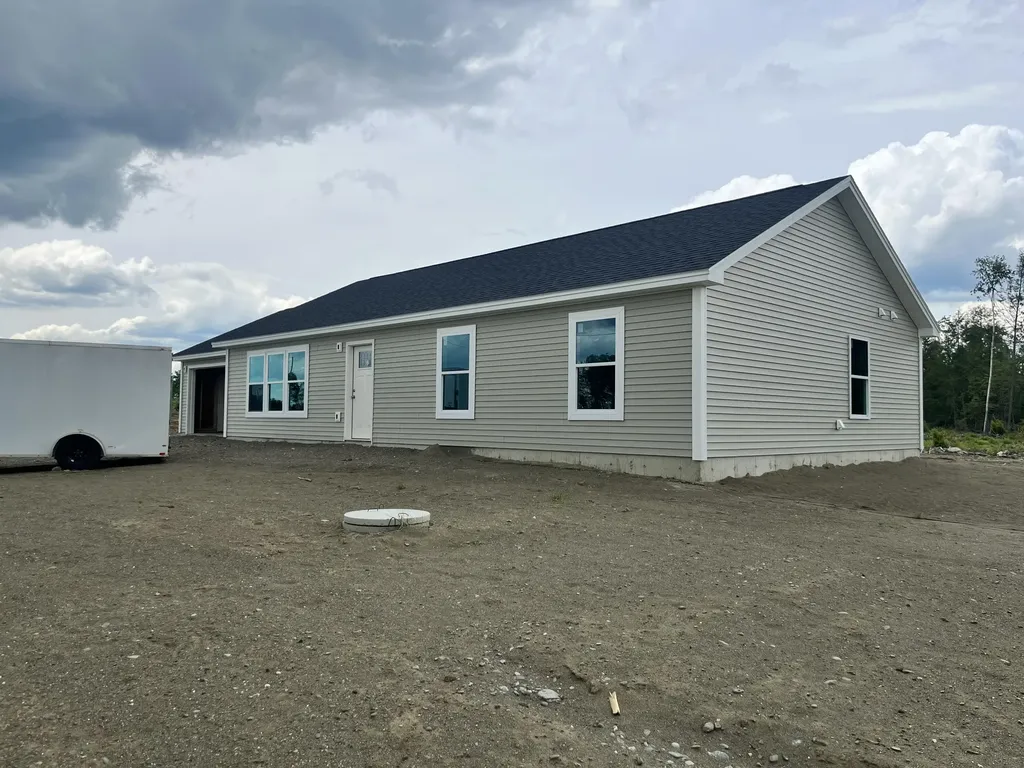 9 Blue Sky Drive Levant ME 04456