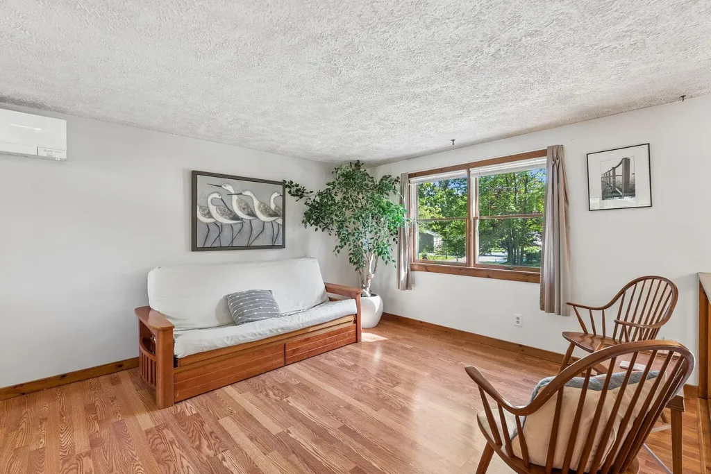 12 Wood Avenue Topsham ME 04086
