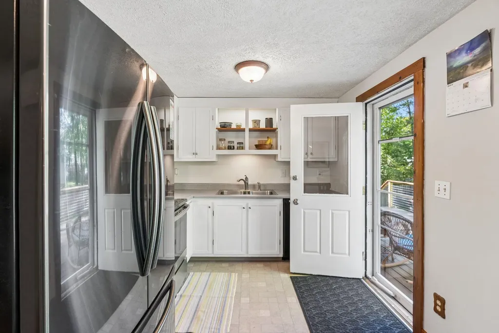 12 Wood Avenue Topsham ME 04086
