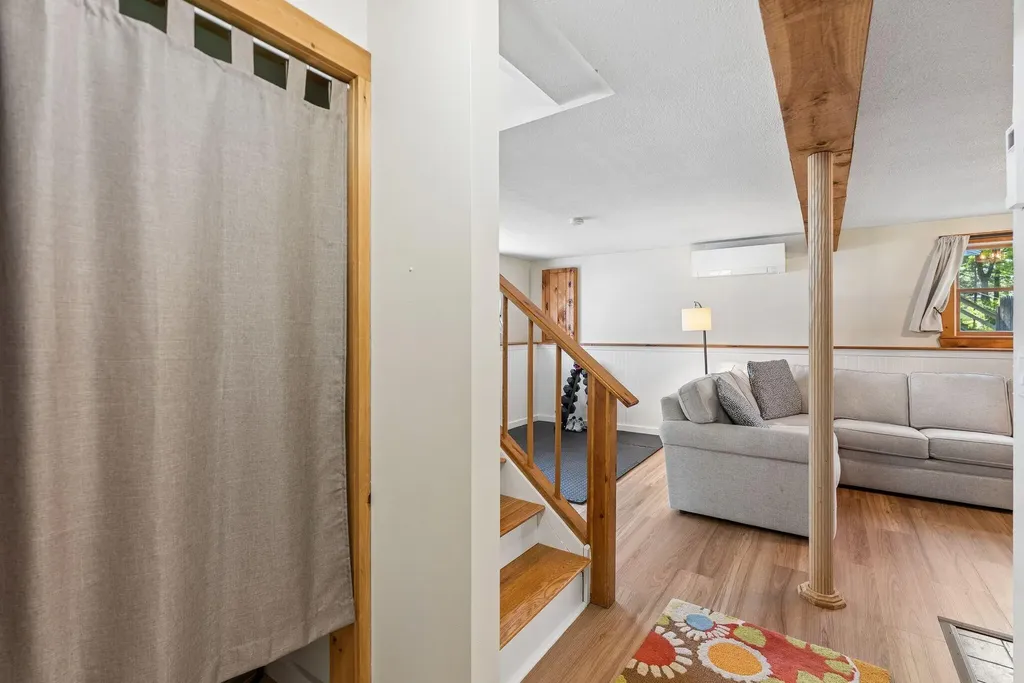 12 Wood Avenue Topsham ME 04086