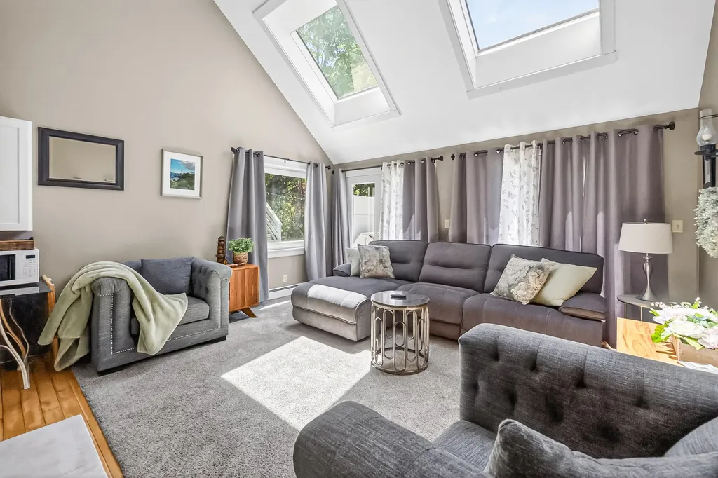 56 Yarmouth Road Gray ME 04039