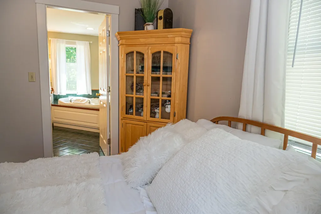 56 Yarmouth Road Gray ME 04039