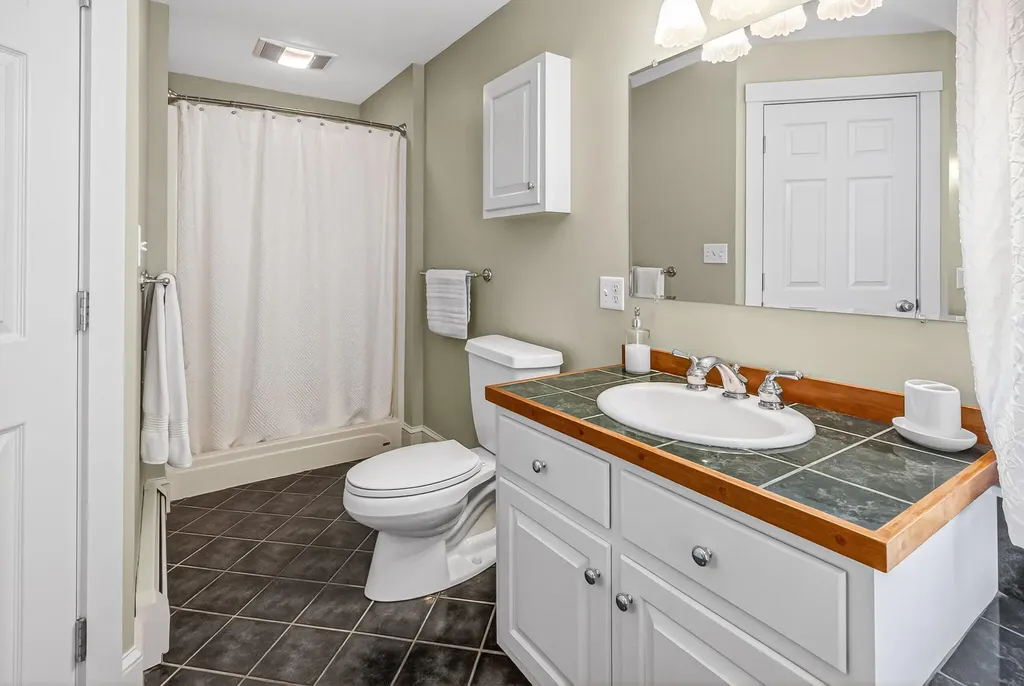 56 Yarmouth Road Gray ME 04039