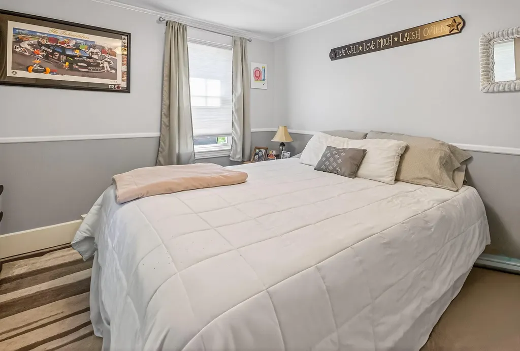 56 Yarmouth Road Gray ME 04039