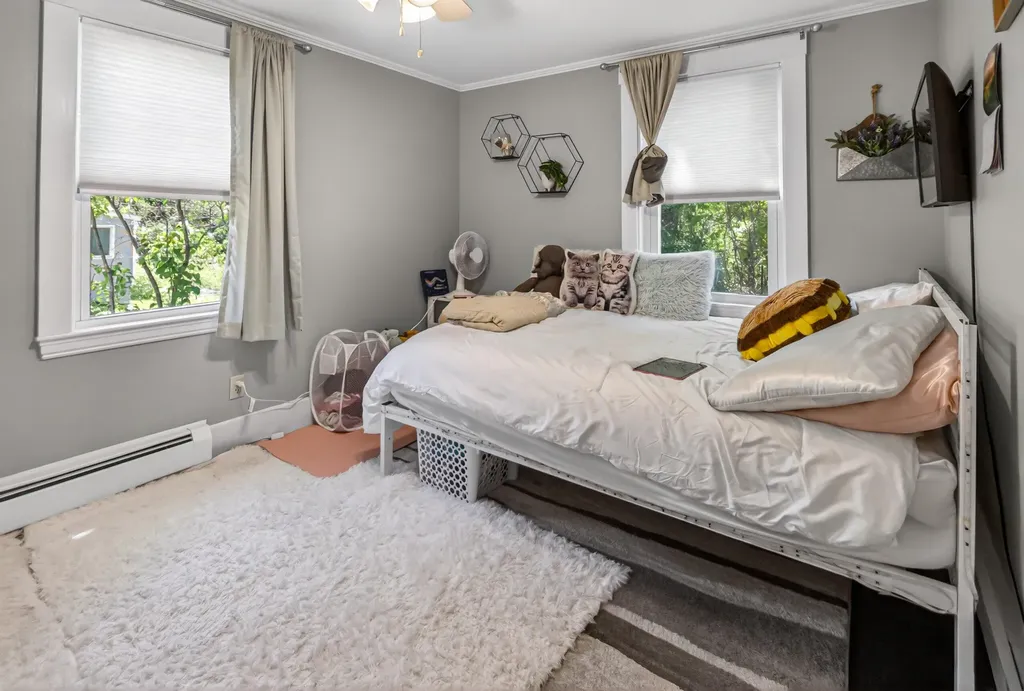 56 Yarmouth Road Gray ME 04039