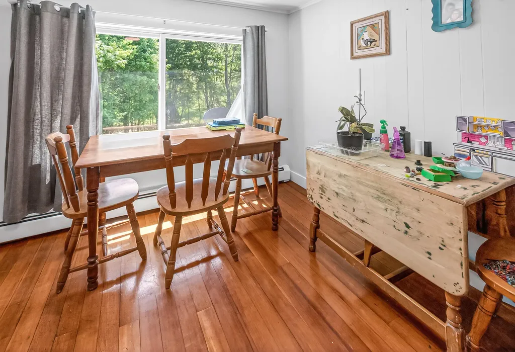 56 Yarmouth Road Gray ME 04039