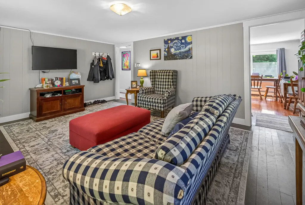 56 Yarmouth Road Gray ME 04039
