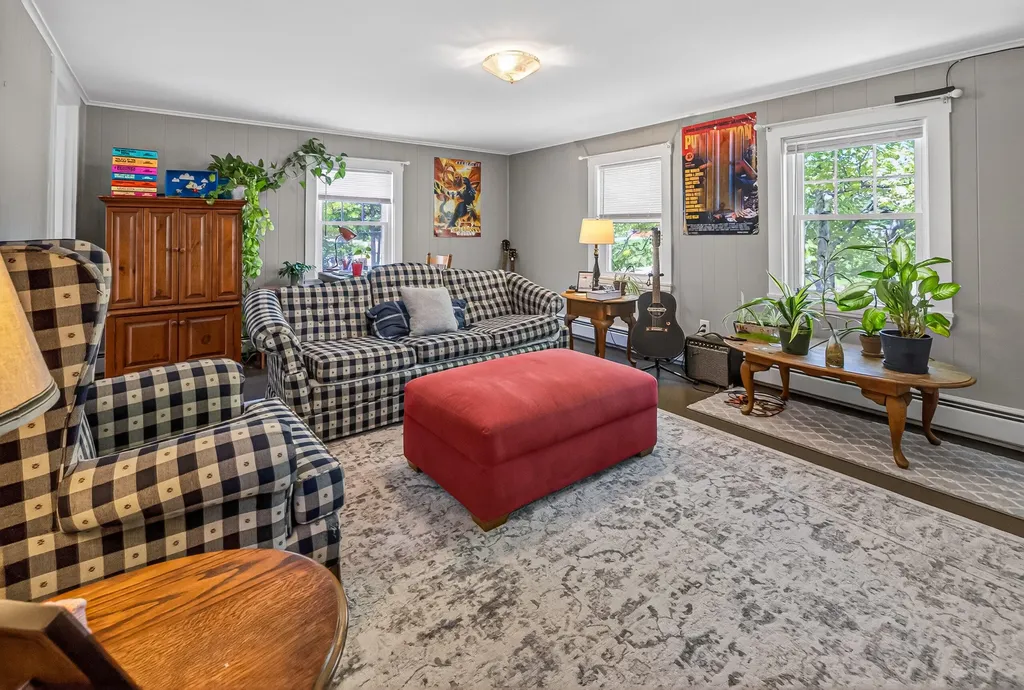 56 Yarmouth Road Gray ME 04039