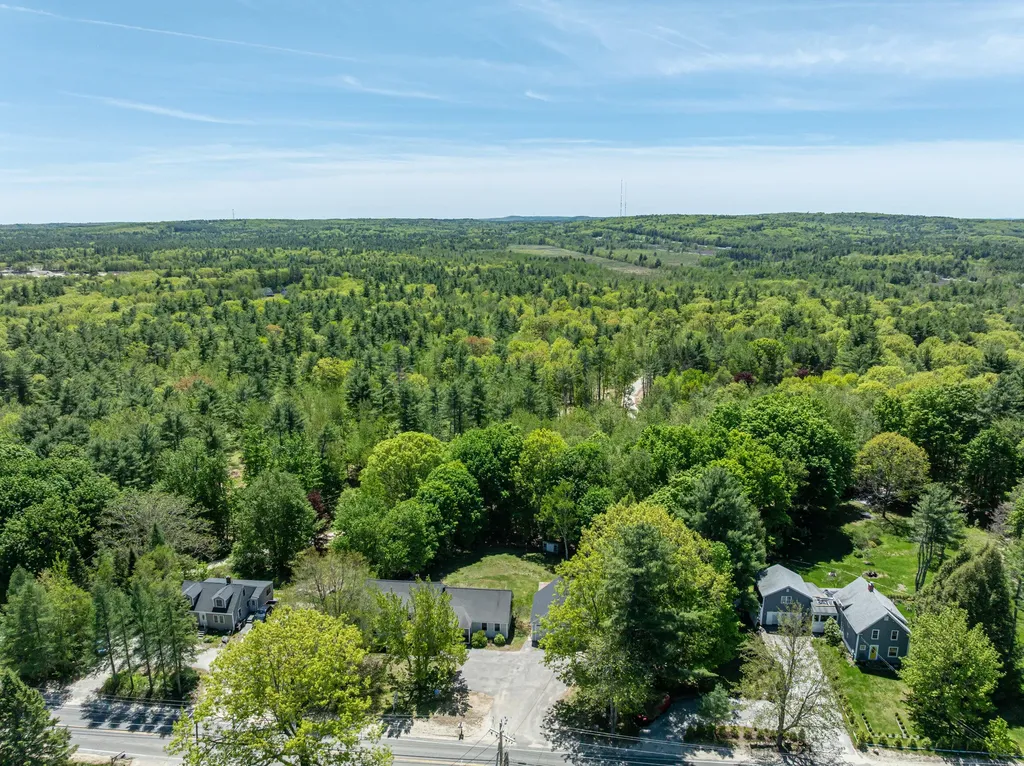 56 Yarmouth Road Gray ME 04039